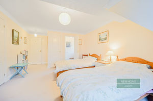 Photo 11- click for photo gallery